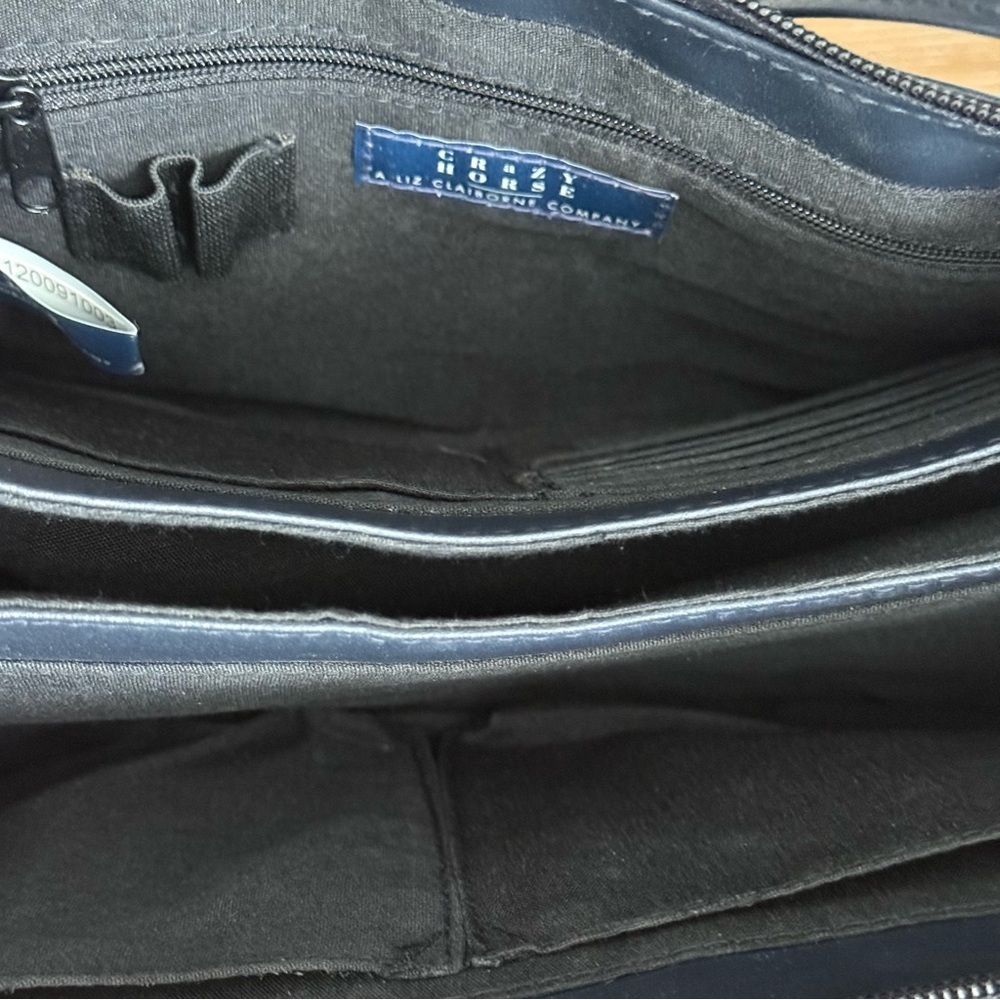 Navy Crazy Horse Minimalist Shoulder Bag - Picture 7 of 12